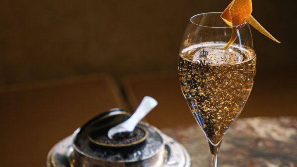 Champagne et caviar